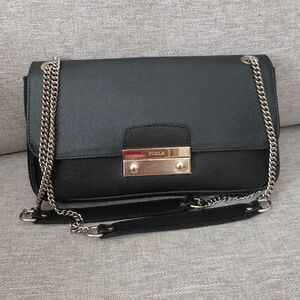 Furla  Julia Black Leather Shoulders Bag